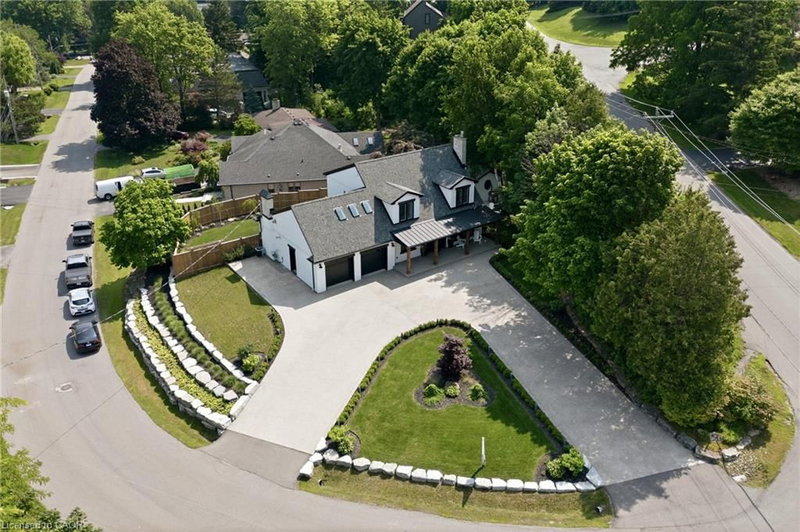204 Fallingbrook Drive