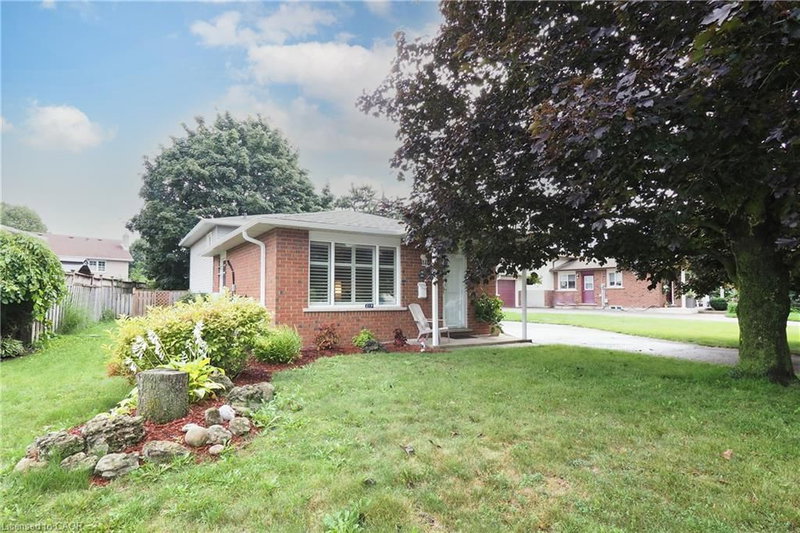 219 Foxhunt Road photo 2