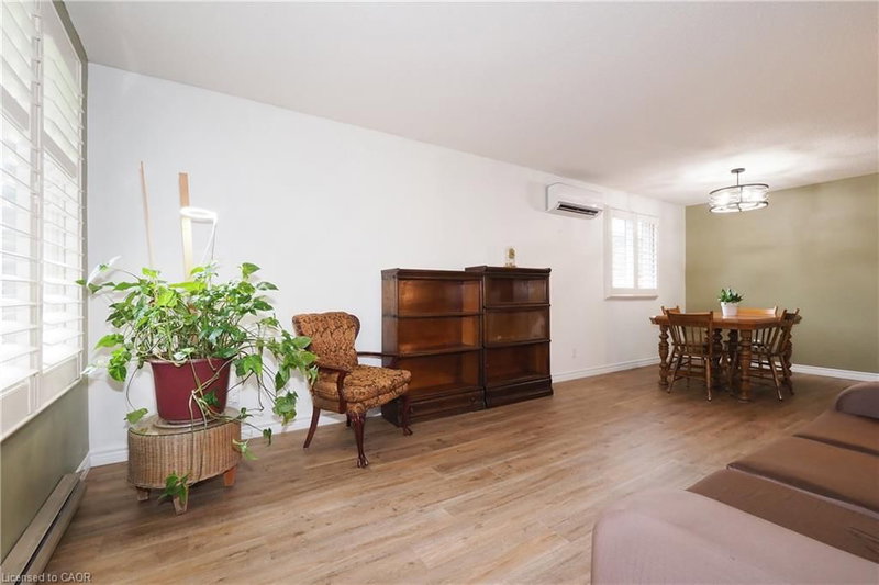 219 Foxhunt Road photo 5