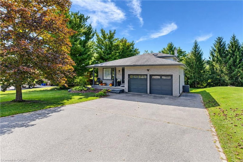 1349 Bridge Street photo 4