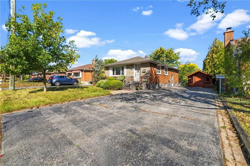 19 Endfield Avenue photo 2