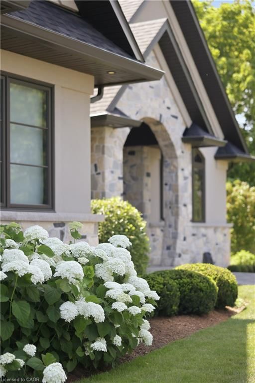1621 Moser Young Road