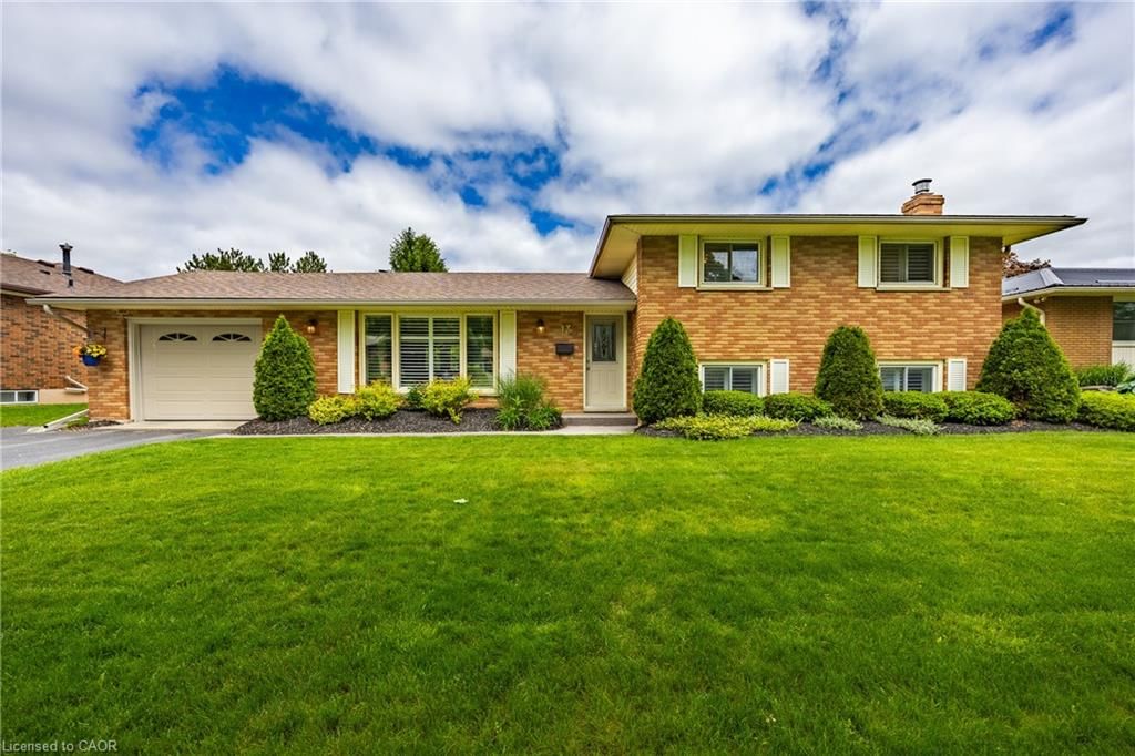 Single Family Residence for sale at 43 Berkley Crescent, Simcoe, ON, N3Y 2K3 - Town of Simcoe - MLS: 40867292