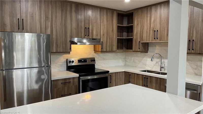 3 - 1797 Main Street W