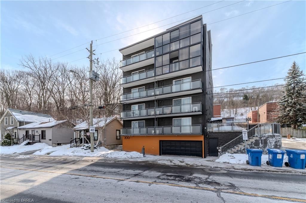 Condo/Apt Unit for lease at 303-200 Charlton Avenue, Hamilton, ON, L8N 1Z1 - Corktown - MLS: 40867409