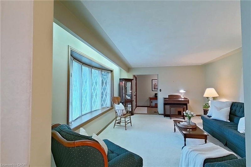 1177 Perth Street photo 5