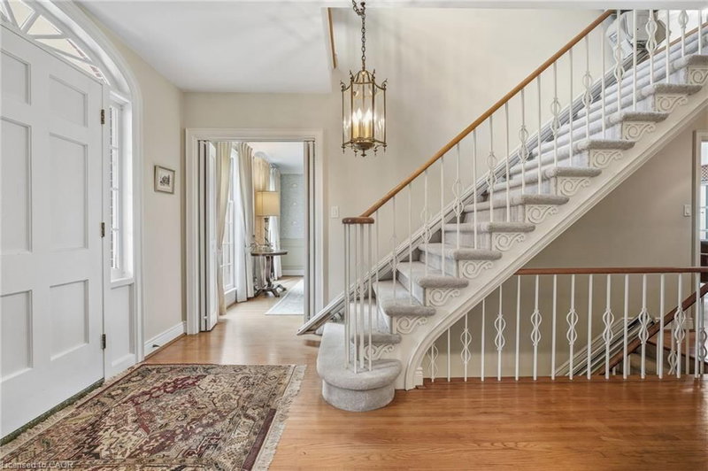 152 Breckondale Court photo 4