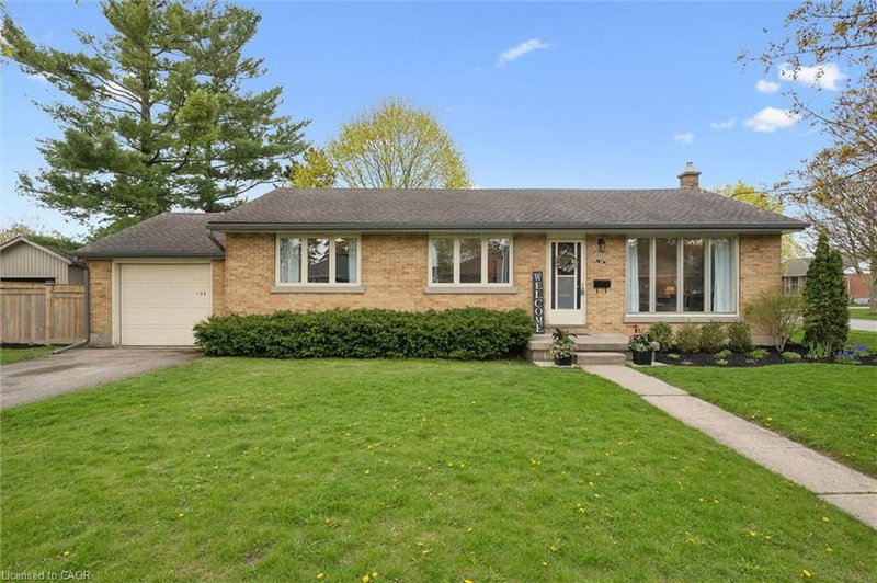 14 Glenwood Avenue