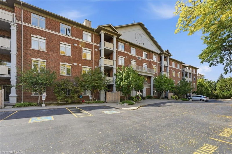 211 - 391 Plains Road E