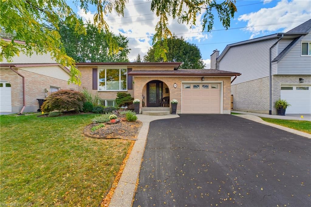 Single Family Residence for sale at 77 Yellow Birch Drive, Kitchener, ON, N2N 2M3 - Forest Heights - MLS: 40868023
