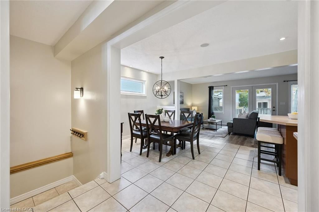 70 Inge Court, Kitchener, view 9