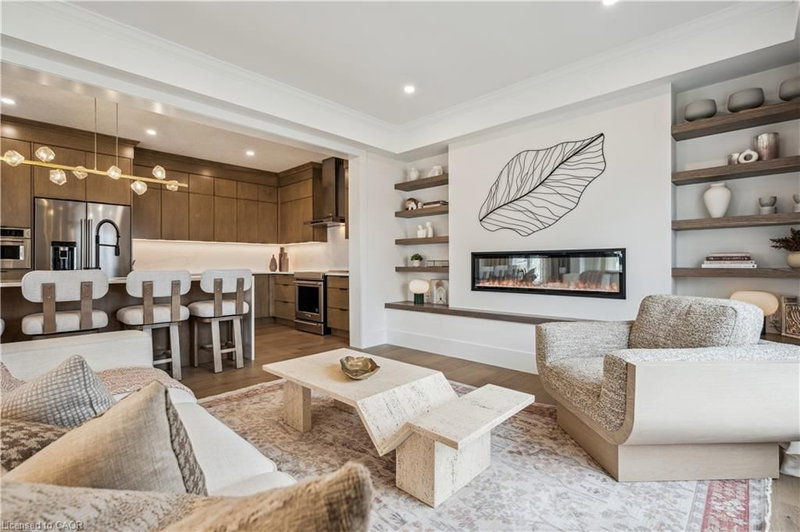 612 Anton Crescent
