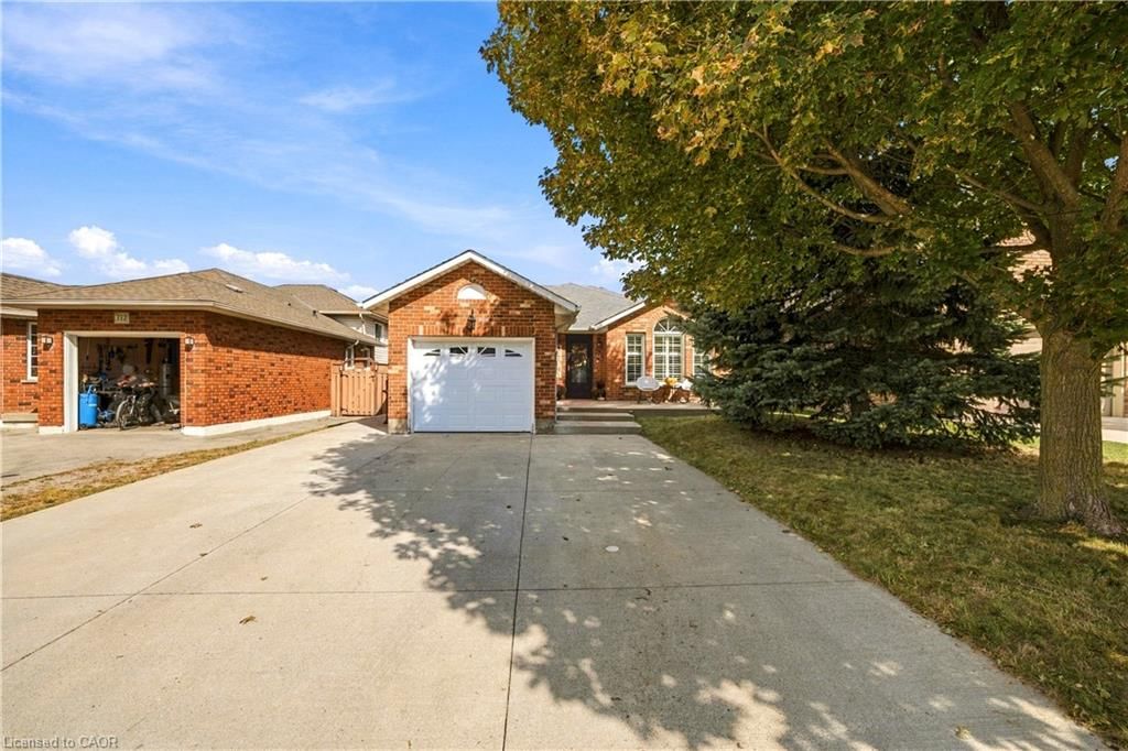 Single Family Residence for sale at 776 Acadia Drive, Hamilton, ON, L8W 3V2 - Rushdale/Butler - MLS: 40868121