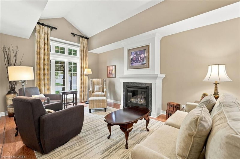 3241 Montrose Road photo 5