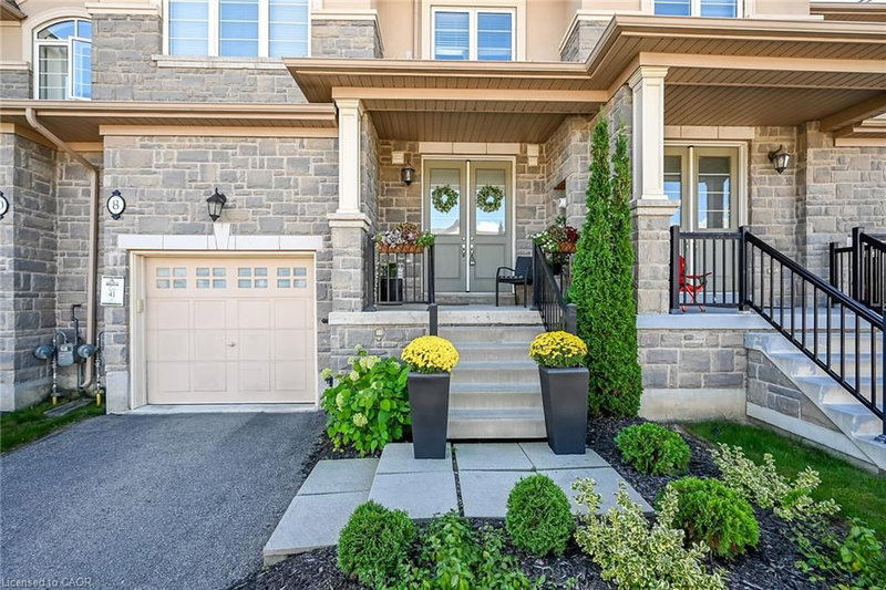 8 Callon Drive