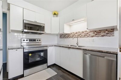 43 - 423 Westwood Drive