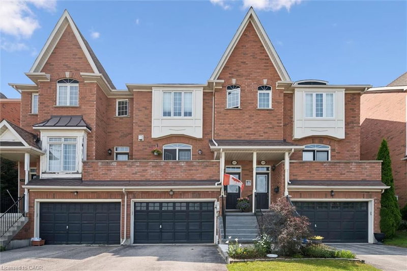 487 St Andrew Street E photo 1