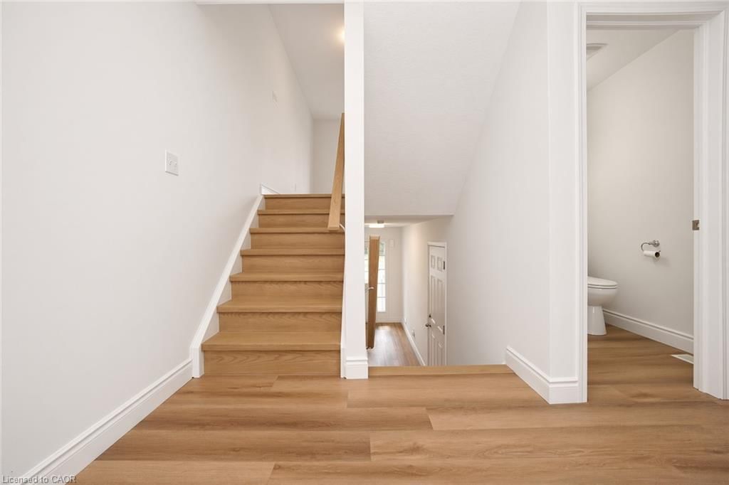 250 Parkvale Drive 4