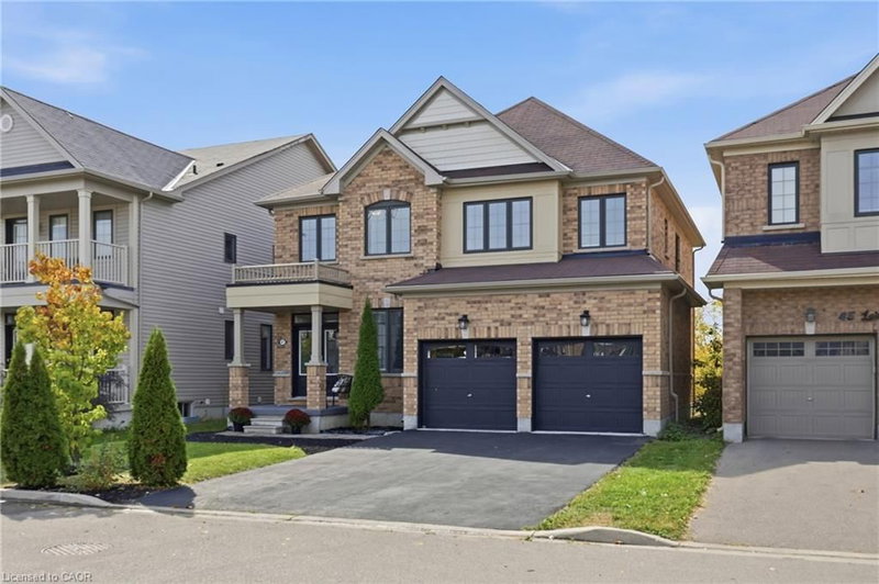47 Larry Crescent