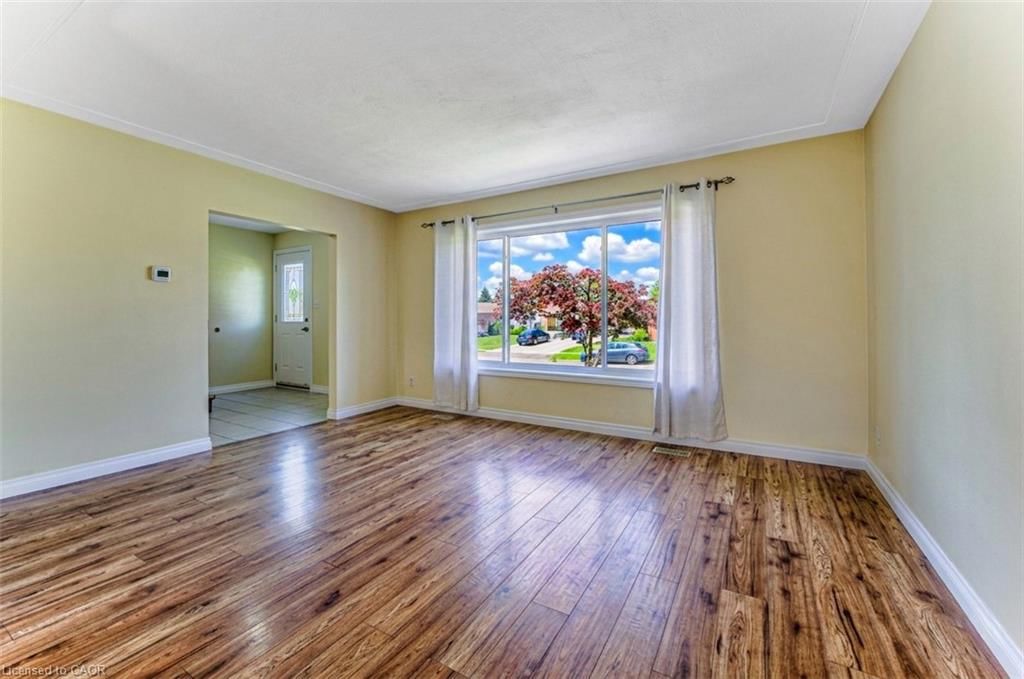 Single Family Residence for sale at 37 Gottscheer Court, Kitchener, ON, N2M 3L3 - Forest Hill - MLS: 40868298