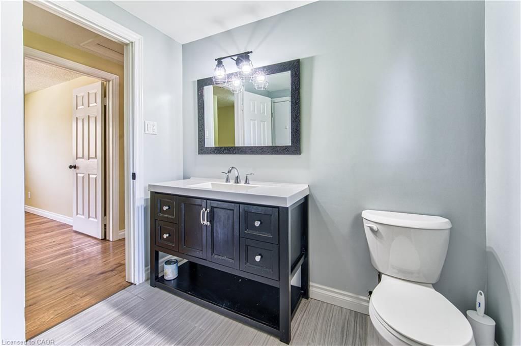 Single Family Residence for sale at 37 Gottscheer Court, Kitchener, ON, N2M 3L3 - Forest Hill - MLS: 40868298