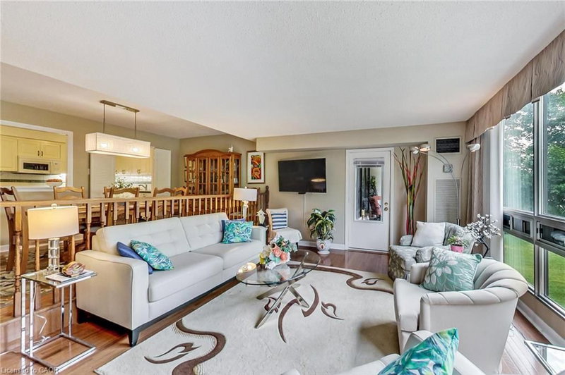 2185 Marine Drive photo 4
