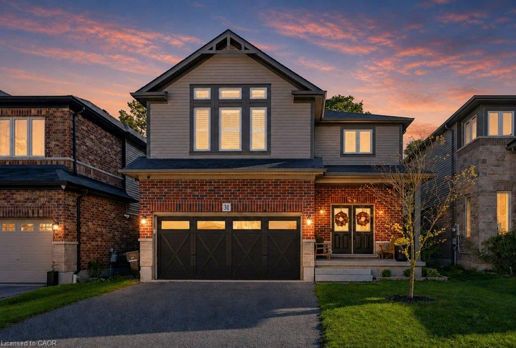 Single Family Residence for sale at 31 Elmbank Trail, Kitchener, ON, N2R 0B3 - Pioneer Park/Doon/Wyldwoods - MLS: 40868407