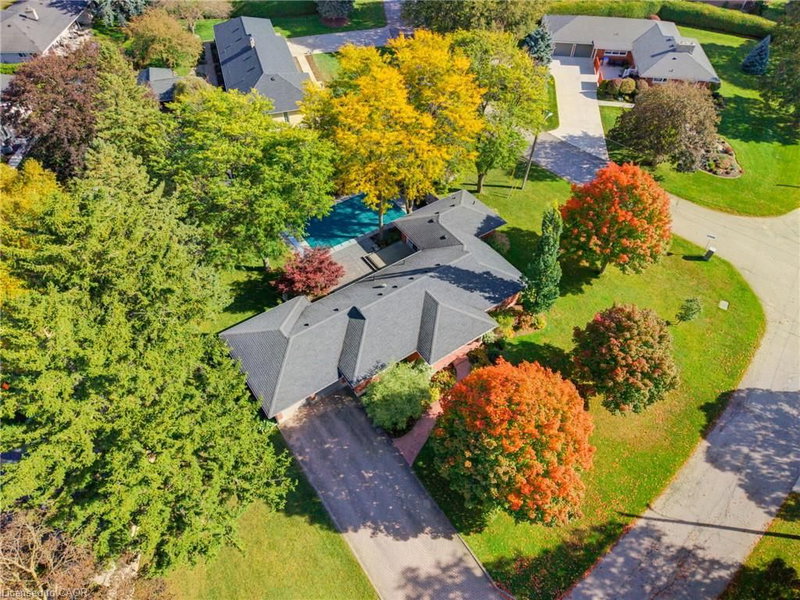 33 Jackson Crescent