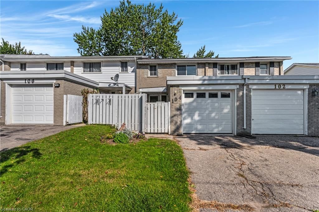 Row/Townhouse for sale at 104 Ralgreen Crescent, Kitchener, ON, N2M 1T9 - Forest Hill - MLS: 40868490