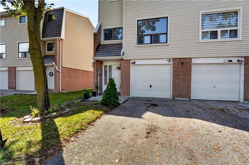 6 Ellerslie Road photo 1