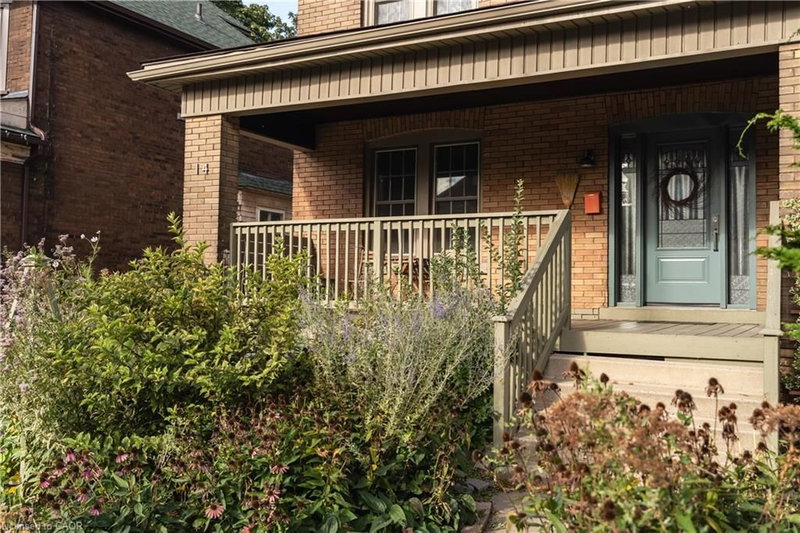 14 Prospect Street S