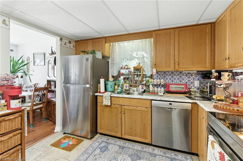 6381 Dunn Street photo 4