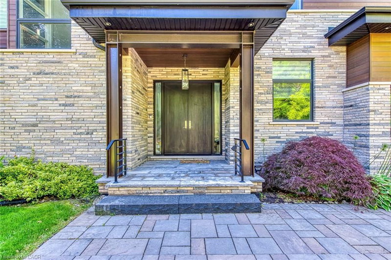 2104 Devon Road photo 3