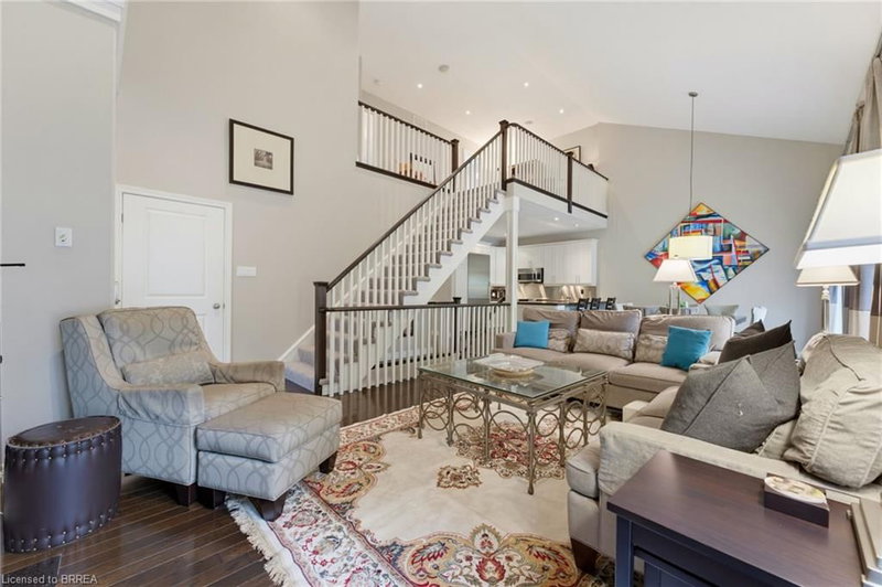 68 Fairview Drive photo 4