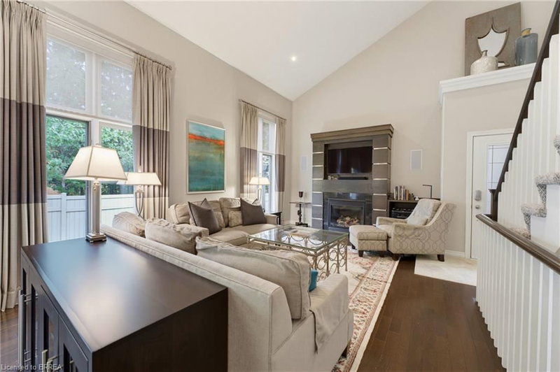 68 Fairview Drive photo 5