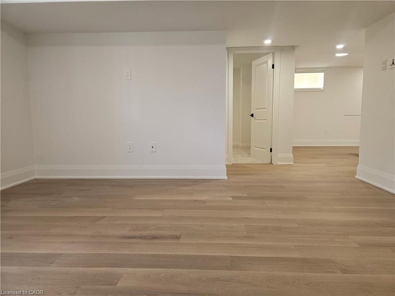 115 Chesley Street photo 4