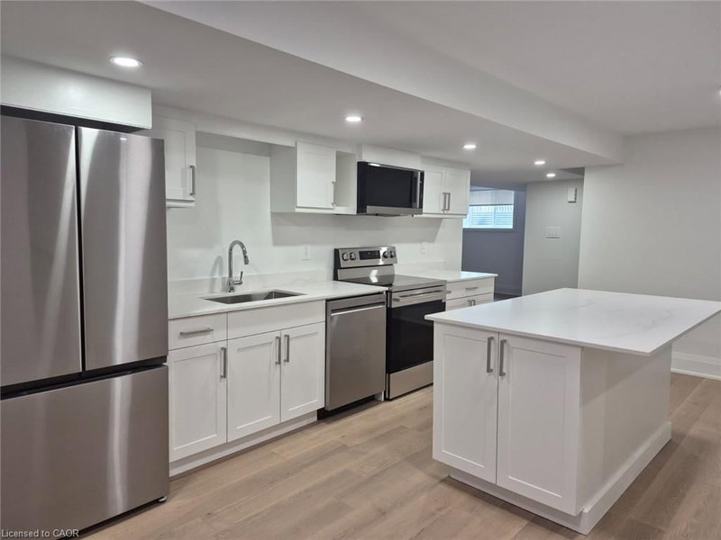 115 Chesley Street photo 5