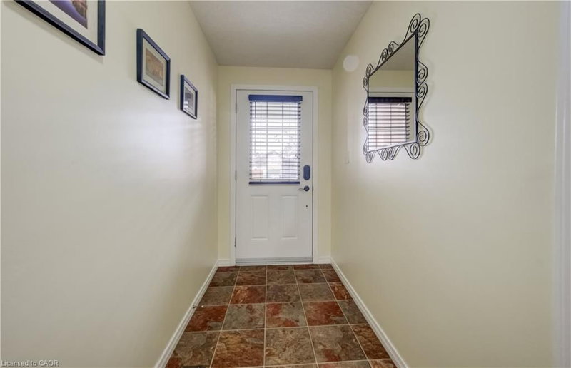 521 Snowdrop Court photo 5