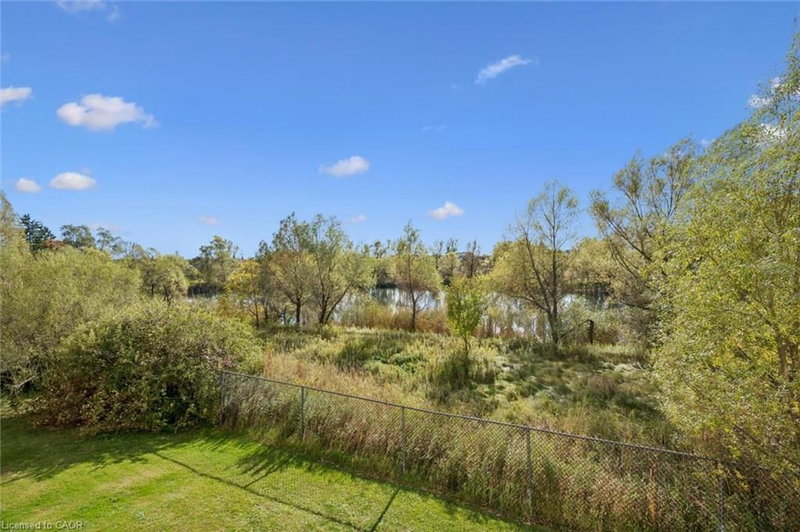 1077 Gordon Street photo 5