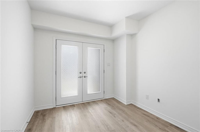 19 Roxanne Drive photo 5