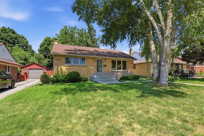 184 Murdock Avenue photo 4
