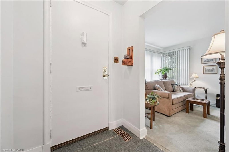 65 Belmont Avenue W photo 5