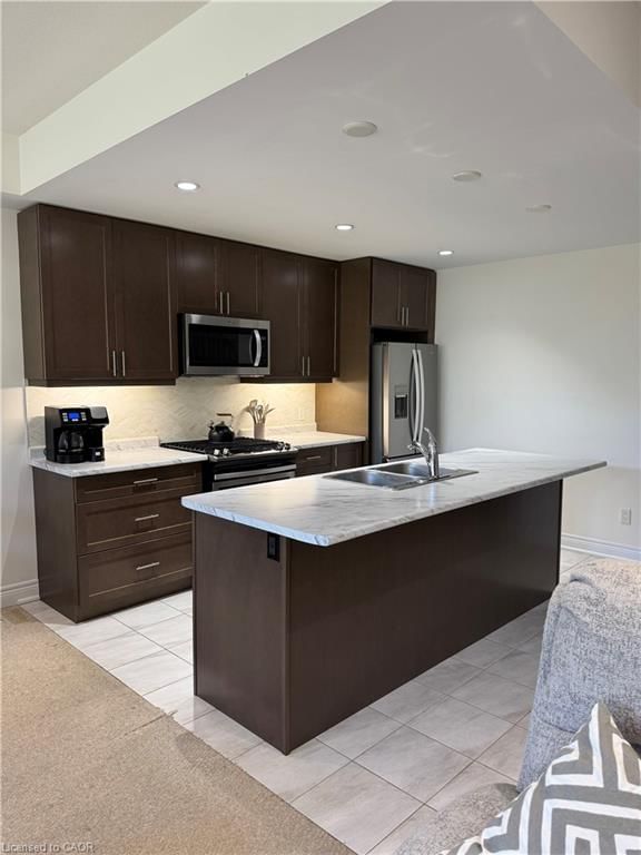 77 Diana Avenue photo 3