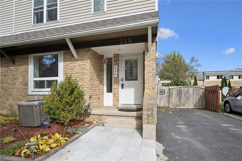 246 Patricia Road photo 3