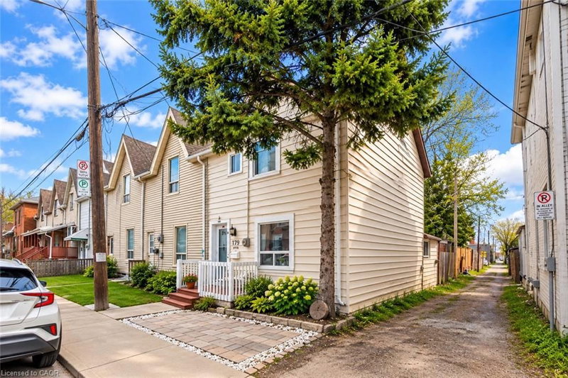 179 Wilson Street photo 1