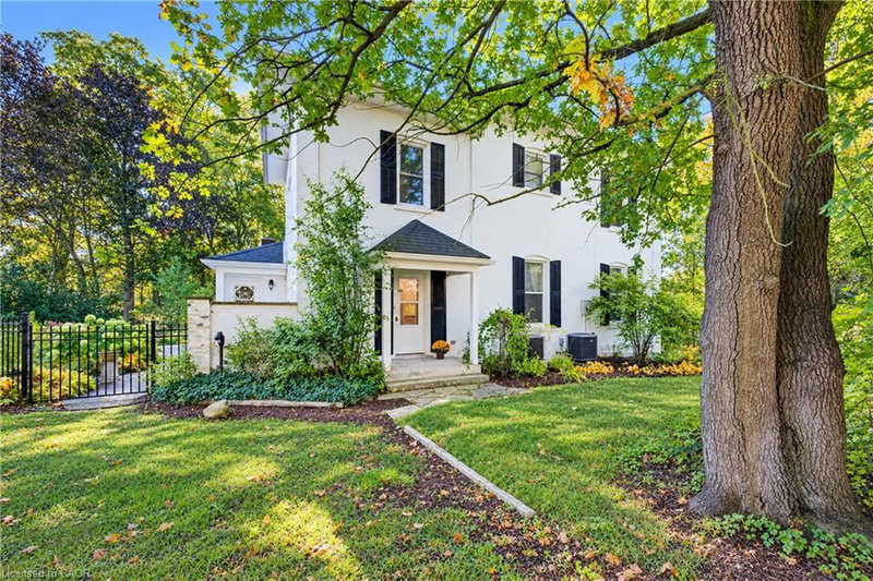 119 John Street W photo 2