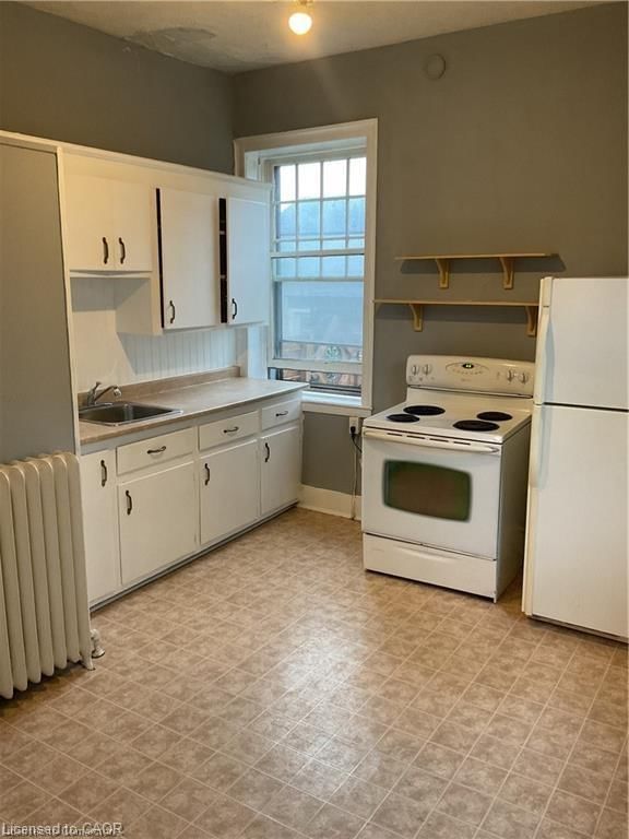 303 East 19th Street photo 4