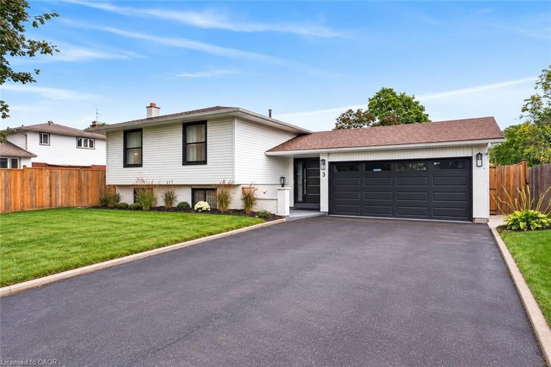 3 Regatta Drive photo 1