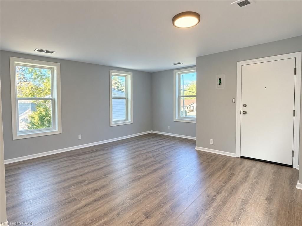 8-206-212 Queenston Road, Cambridge, view 7
