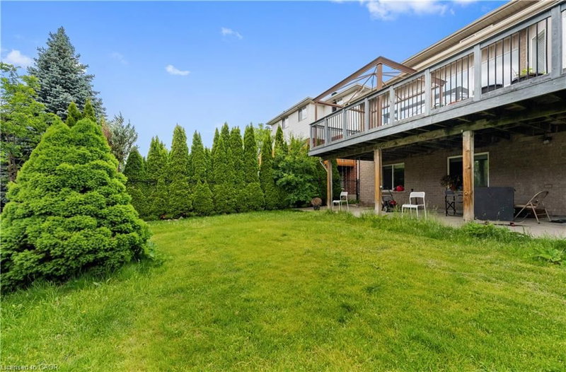 4 Clairfields Drive W photo 2